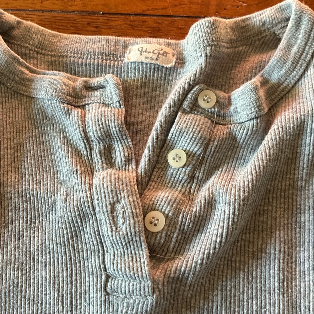 Brandy Melville Light Gray Long Sleeve Henley - Picture 2 of 5